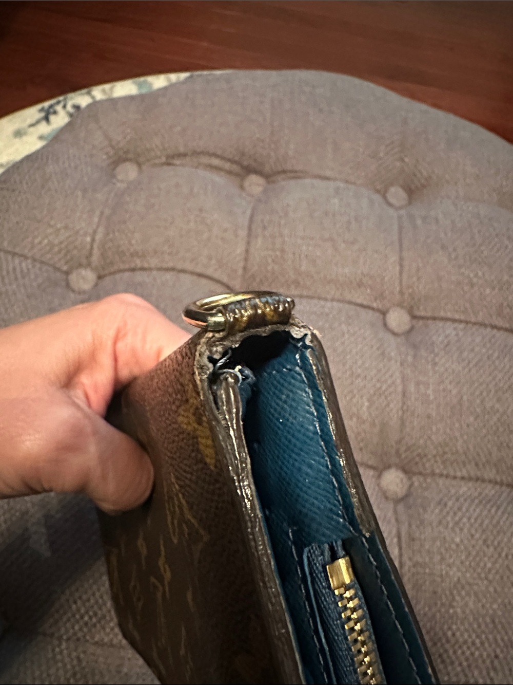 Good condition LV monogram wallet with blue interior - Picture 10 of 11